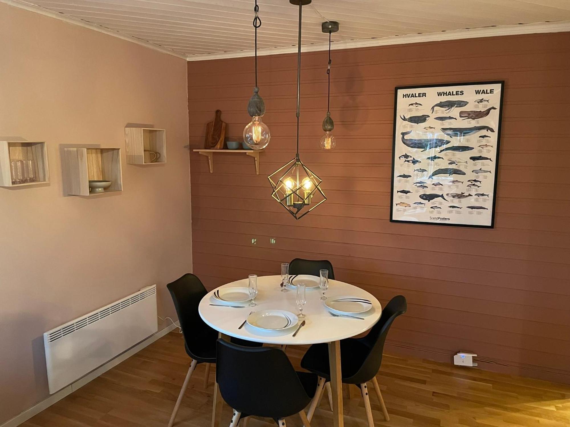 Centrally Located Apartment In Classic Townhouse Tromso Bagian luar foto